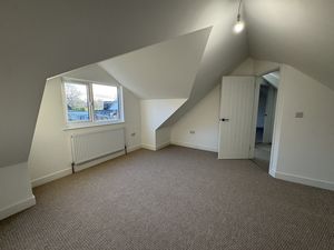 Bedroom- click for photo gallery